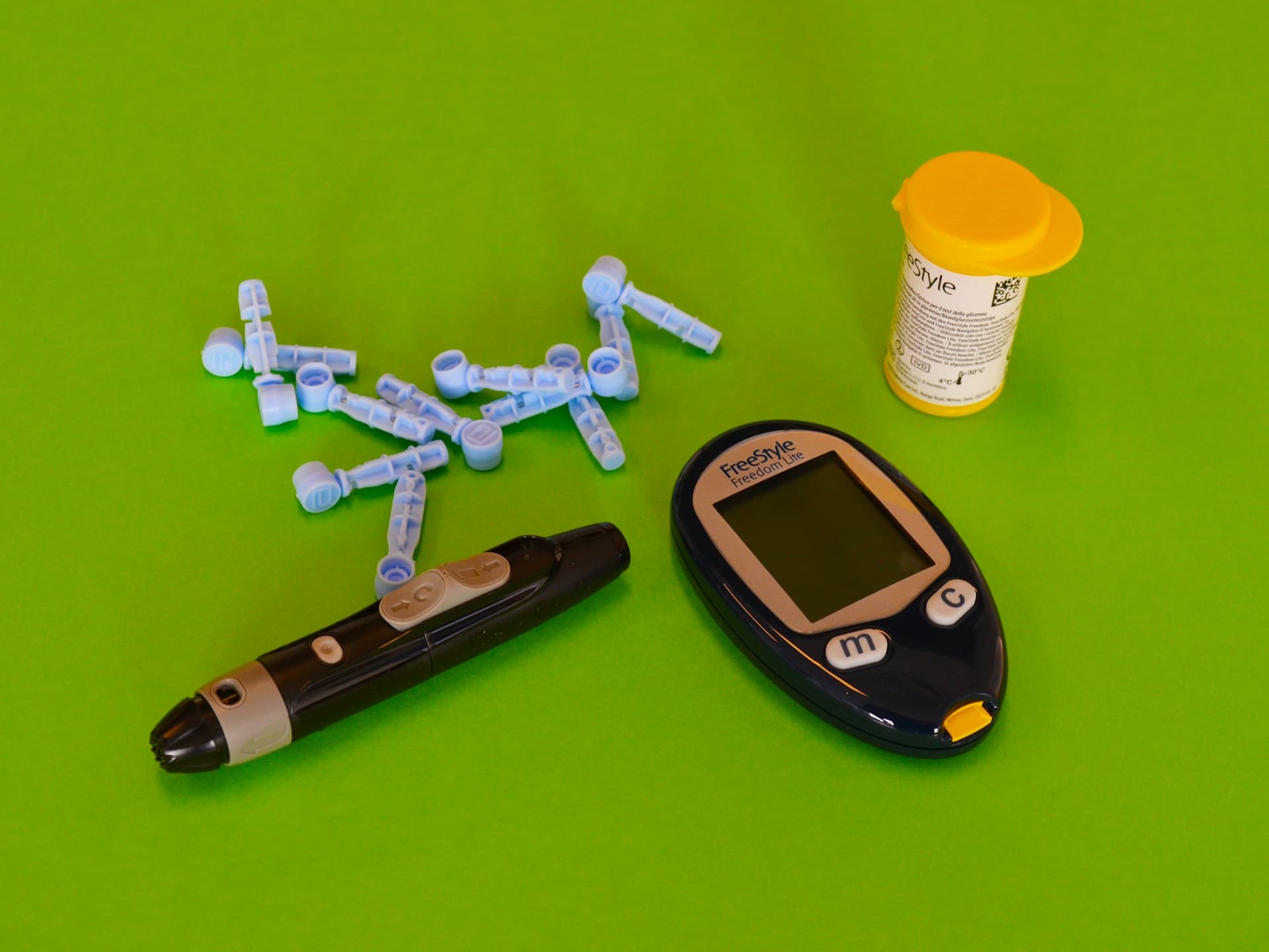 Blister packs of various pills and capsules, representing the pharmaceutical profile of Seglutide (semaglutide).
